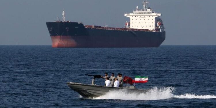 Irán captura buque petrolero
