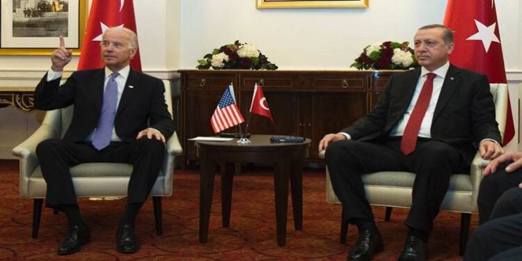 Erdogan mandó a Biden a aprender historia por hablar de genocidio armenio