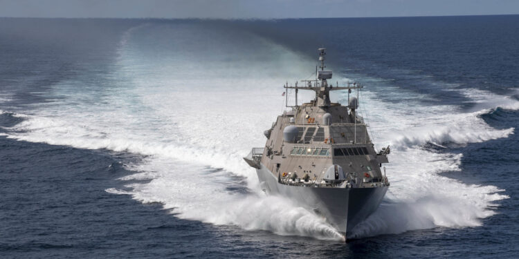 Marina de Estados Unidos rescata a marineros iraníes en el Golfo