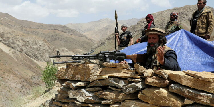 Irán y Afganistán intercambiaron disparos en su frontera