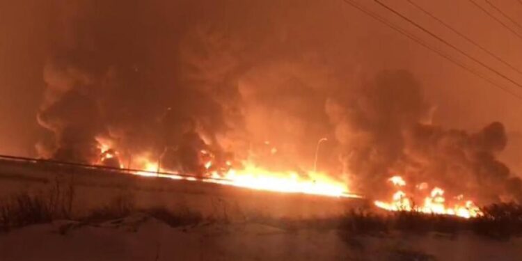 Explosión de oleoducto en el sureste de Turquía provoca un gran incendio