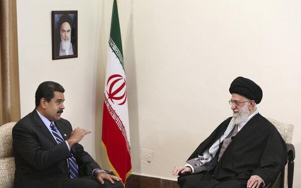 Irán y Venezuela evalúan cooperación en sector energético