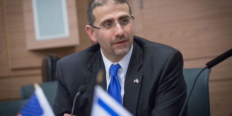 Dan Shapiro renuncia al equipo diplomático de Estados Unidos