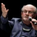 Irán culpa a Salman Rushdie de haber sido apuñalado