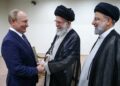 Putin junto a Raisi y Jamenei