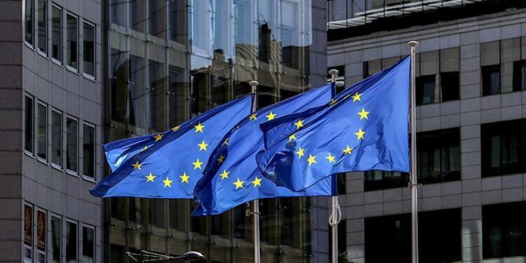 3 banderas de la Unión Europea