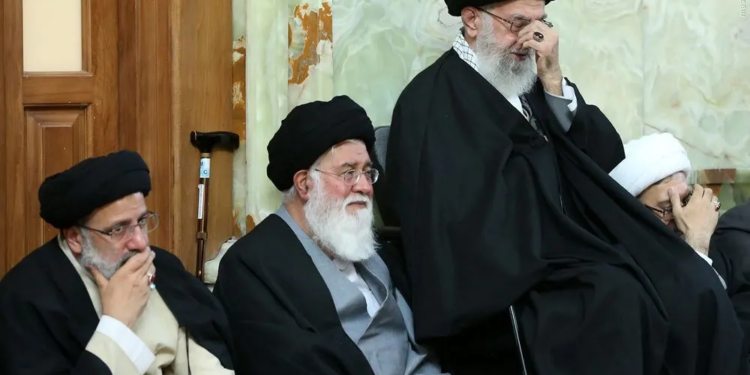 Alí Jamenei y Ebrahim Raisi