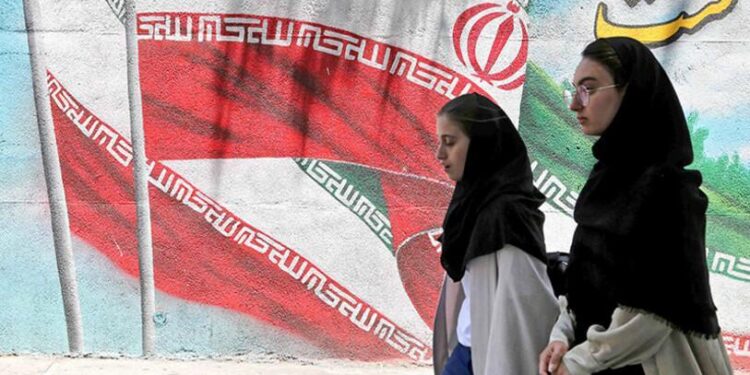 Mujeres iraníes con hiyab