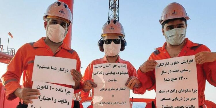 Trabajadores iraníes