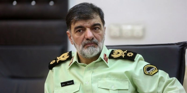 El jefe de policía, Ahmad-Reza Radan