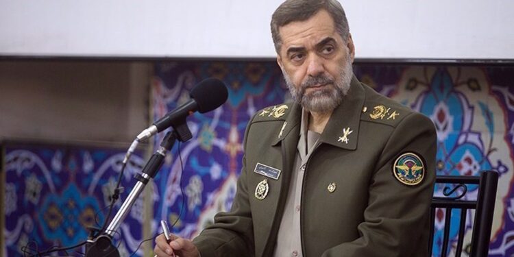 El ministro de Defensa de Irán, Mohammad Reza Ashtiani