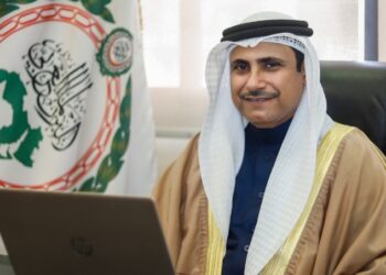 El presidente del Parlamento Árabe, Adel bin Abdul Rahman Al Asoomi