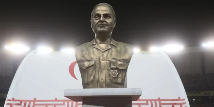 Busto del excomandante de la Fuerza Quds, Qasem Soleimani