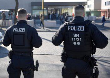 Dos miembros de la policía alemana