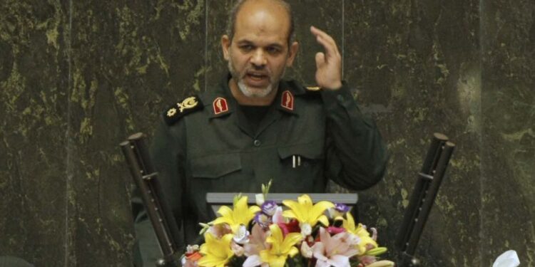 El ministro del Interior de Irán, Ahmad Vahidi