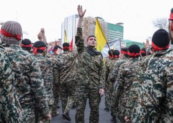 Miembros de milicia pro-Irán