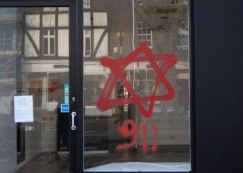 Sinagoga de Londres vandalizada con grafitis antisemitas