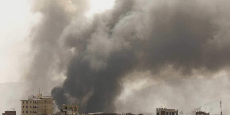 Yemen rebels strikes