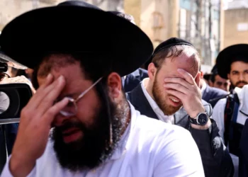 Five killed in Israel by Palestinian gunman