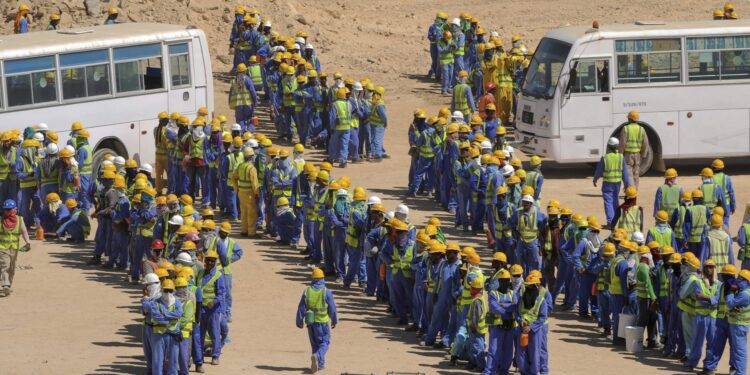Qatar deports migrant workers