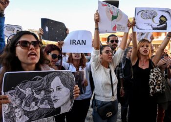 US Sanctions Iranian Officials