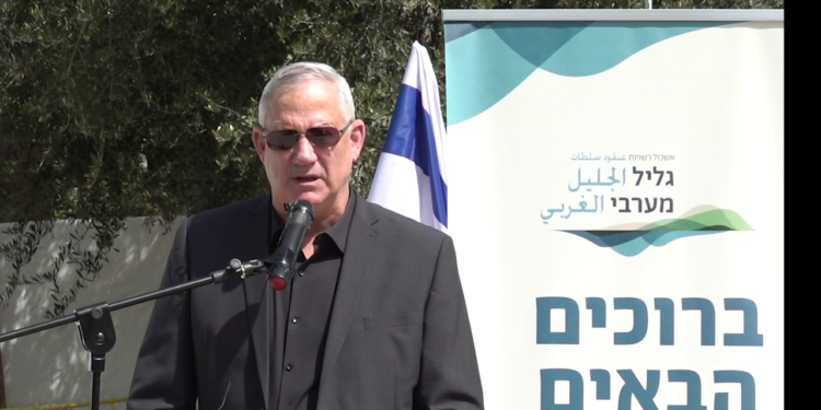 Gantz warns Hezbollah