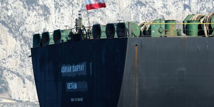 Republican Senator Drives Effort to Seize Iranian Tankers Amid Surging Oil Trade